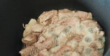 Rebusan daging babi dengan kentang Cara memasak sup daging babi dengan kentang