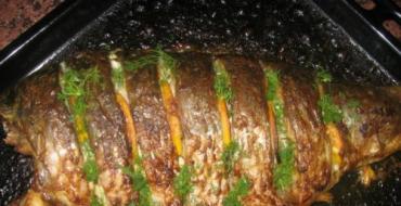 Cara memanggang ikan utuh di oven agar juicy resep langkah demi langkah